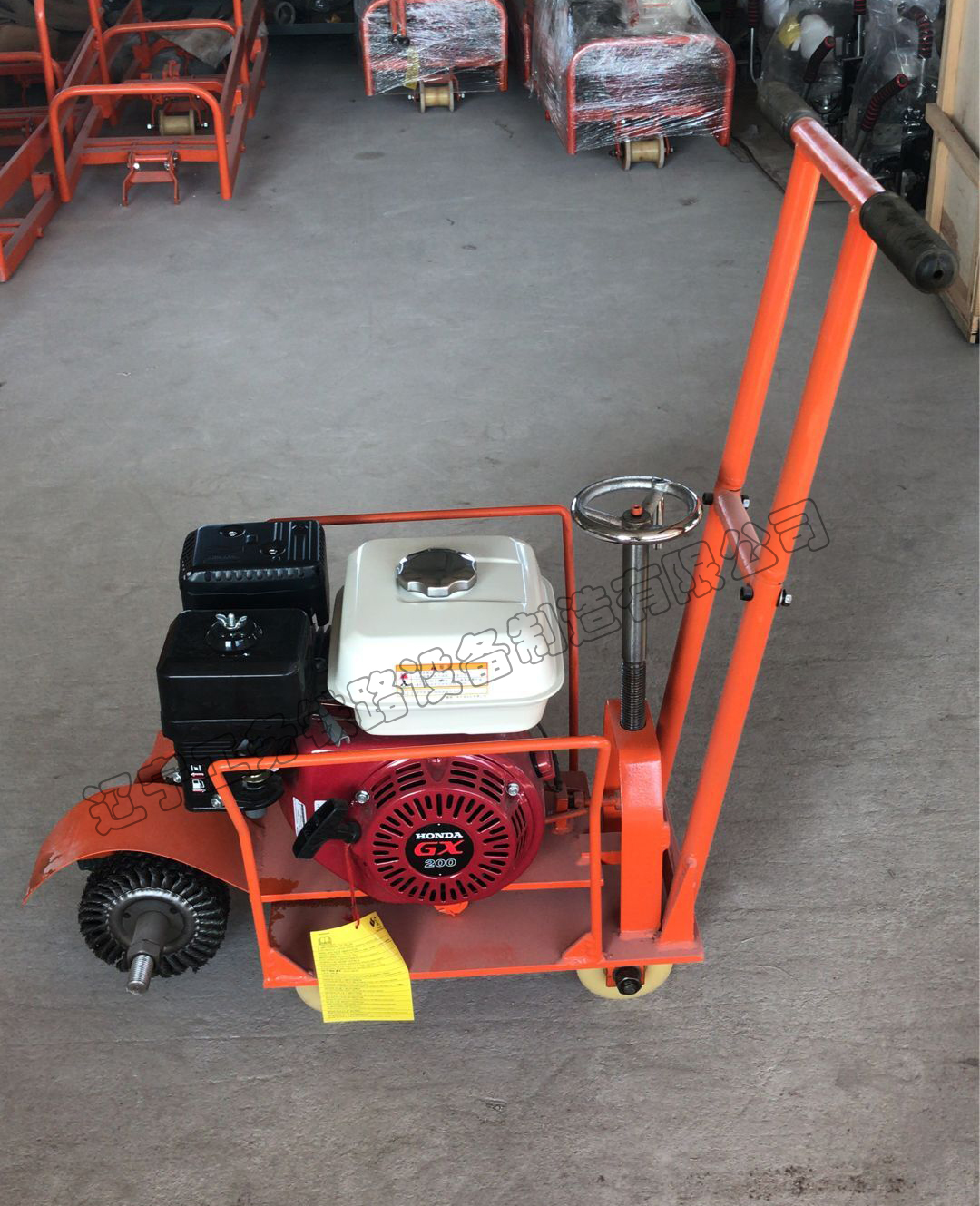 內(nèi)燃鋼軌除銹機 內(nèi)燃鋼軌除銹機